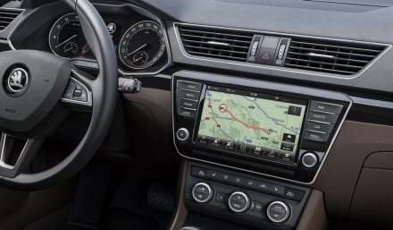 Головное устройство Skoda SuperB 10 дюймов COMPASS KD