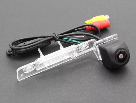 Видеокамера SPD-257 Skoda Octavia A5