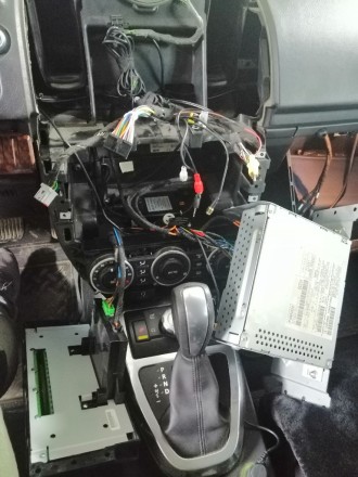 Комплект для установки магнитолы в LandRover Freelander 2 (06-13)