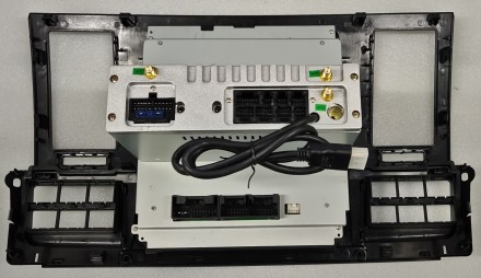 Штатная магнитола в стиле Тесла для Volkswagen Multivan T6 (2015-2019) c поддержкой БК и настроек авто