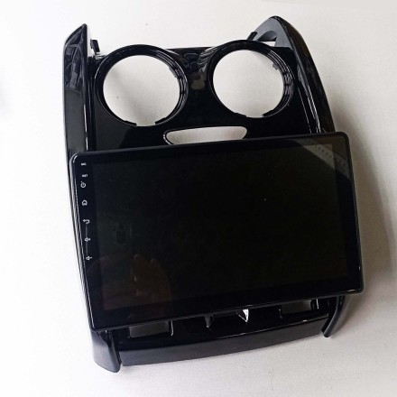 Рамка для установки 10 дюймового универсального дисплея в посадочное место для дисплея 9 дюймов