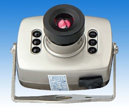 large_camera uni.jpg