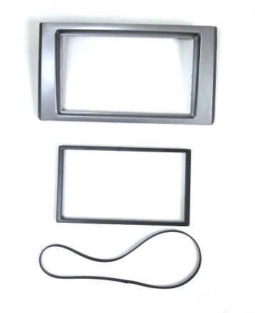 ramka 2din iveco 4.JPG