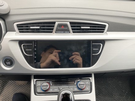 Рамка переходная в Geely Atlas 2019+ для дисплея 9 дюймов