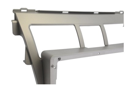 Рамка переходная в Toyota Belta (06-12) для дисплея 9 дюймов