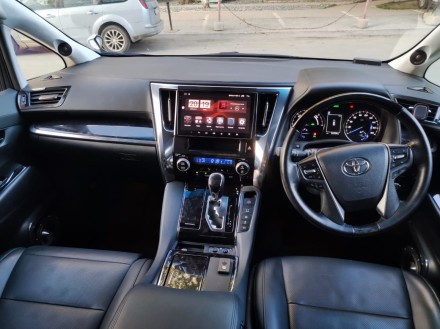 Магнитола на Андроид для Toyota Alphard (15+) RedPower 750 (для звука)