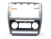 Рамка переходная 2din Skoda Octavia 10+ Климат Серебро Проволока