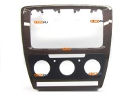 Рамка переходная 2din Skoda Octavia 10+ Конд Дерево