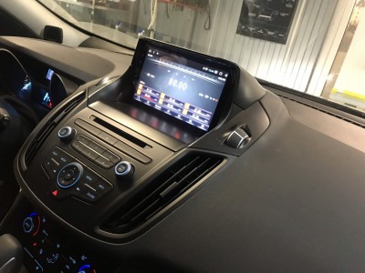 Рамка переходная FORD C-Max (10+), Kuga (13-19), Escape (12+) для дисплея 9 дюймов