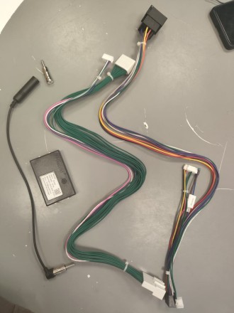 Комплект проводов для установки магнитолы в Renault 2019+ (основной, CAN) 